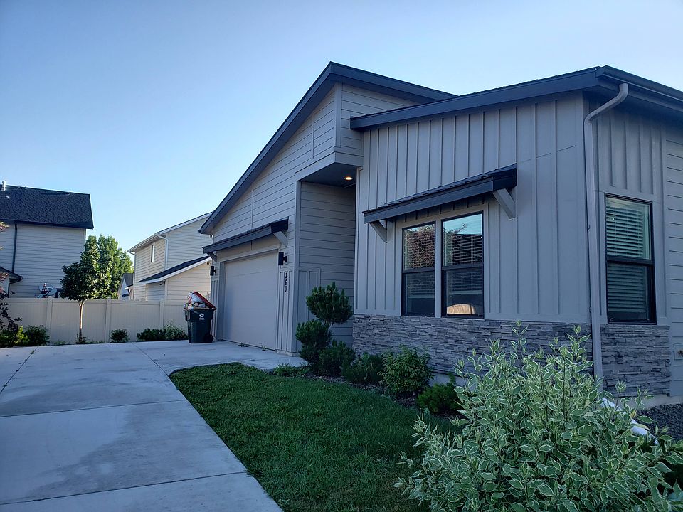 1st image of 260 E Rosalyn Dr