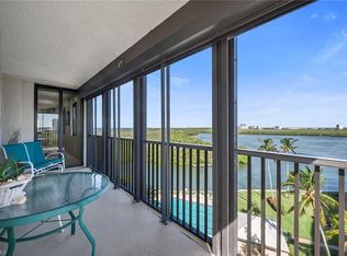 15 Bluebill Ave APT 706, Naples, FL 34108