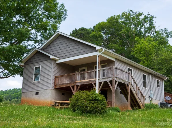 146 Garren Creek Rd, Fairview, NC 28730