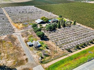 11731 E Kings Canyon Rd, Sanger, CA 93657