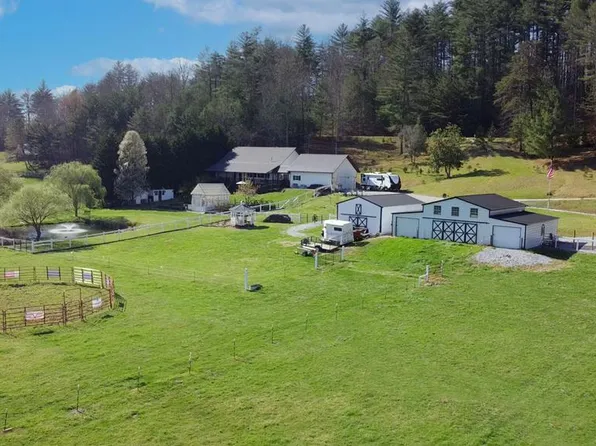 288 Happy Valley Dr, Blairsville, GA 30512