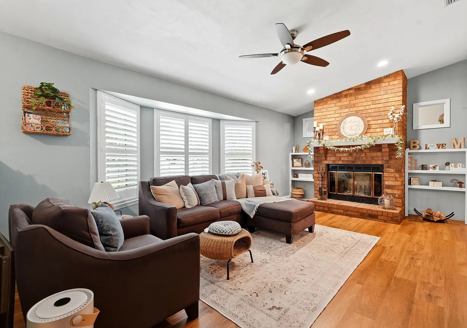Upgrades Galore in NW Sunrise — Photo 4