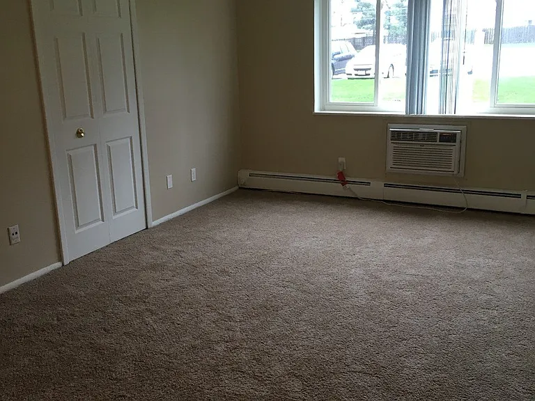 Valley York Apartments — Photo 58