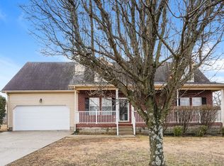 906 Tal Ln, La Vergne, TN 37086