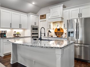 541 Marigold Dr, Midlothian, TX 76065