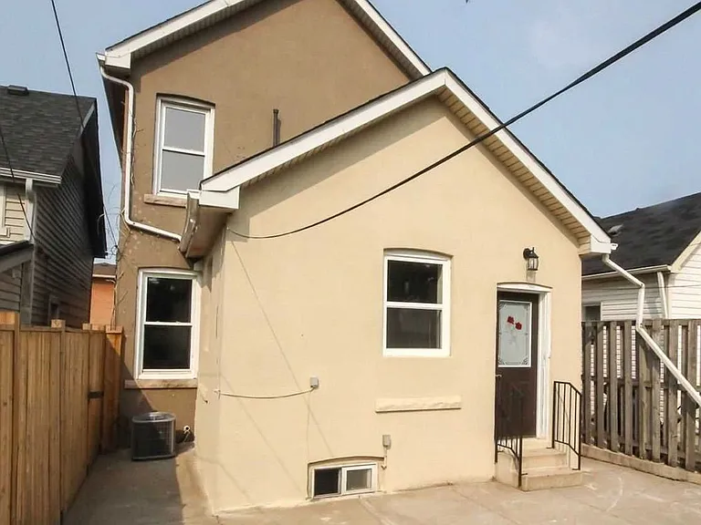 58 Burton St — Photo 27