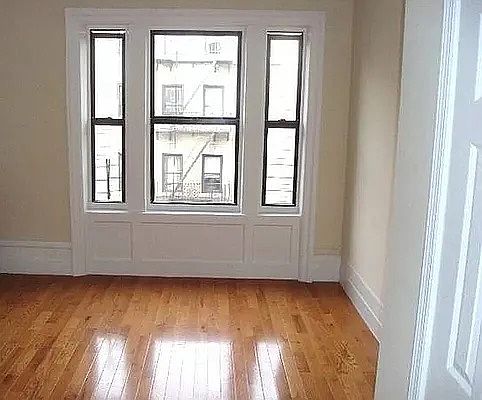 1st image of 520 W 184th St APT 33