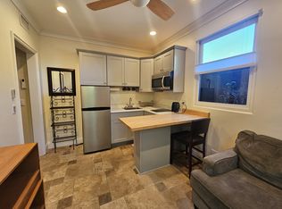 1111 McCrea Rd #1, Thousand Oaks, CA 91362