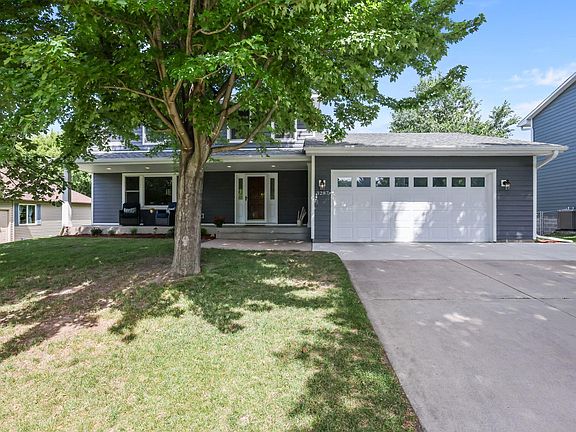 4th image of 3287 Churchill Dr