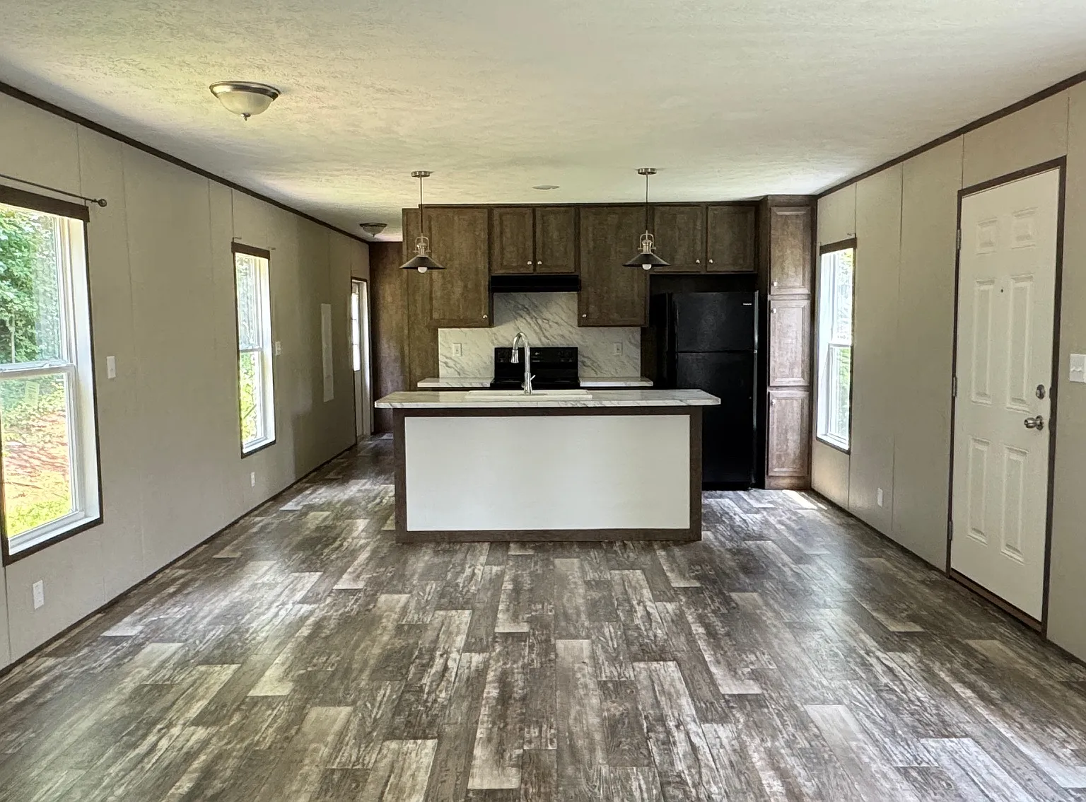 1418 County Road 700 - 1 — Photo 4