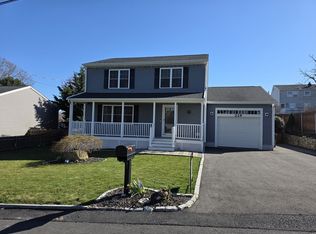 229 Concord St, Fall River, MA 02723