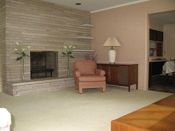 3rd image of 635 Summit St