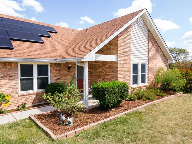 122 County Road 4936 — Photo 2