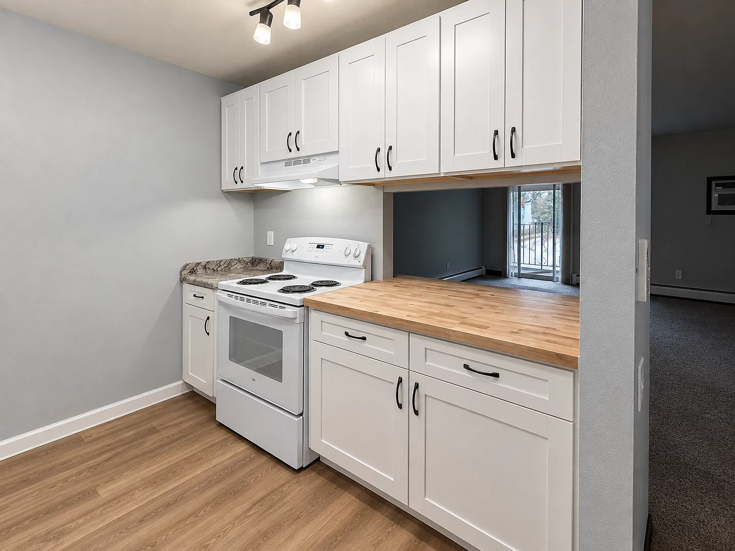 Kingston Apartments — Photo 3