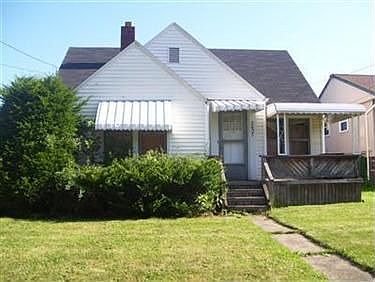2nd image of 2407 Milton St SE