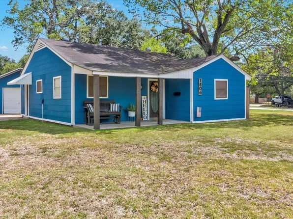 1806 Avenue D, Port Neches, TX 77651
