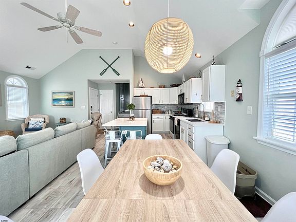5th image of 1447 Haven Ave #2