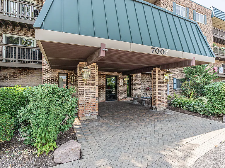 700 Perrie Dr #416 — Photo 19