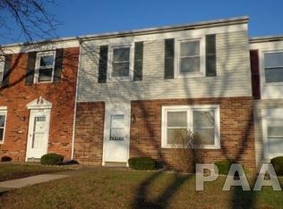 3656 N Sandia Dr #32, Peoria, IL 61604