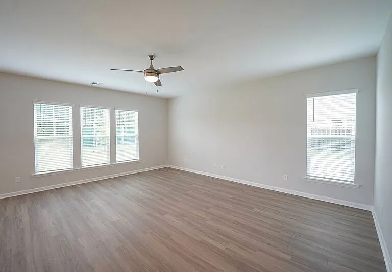 44 Jazz Dr — Photo 9
