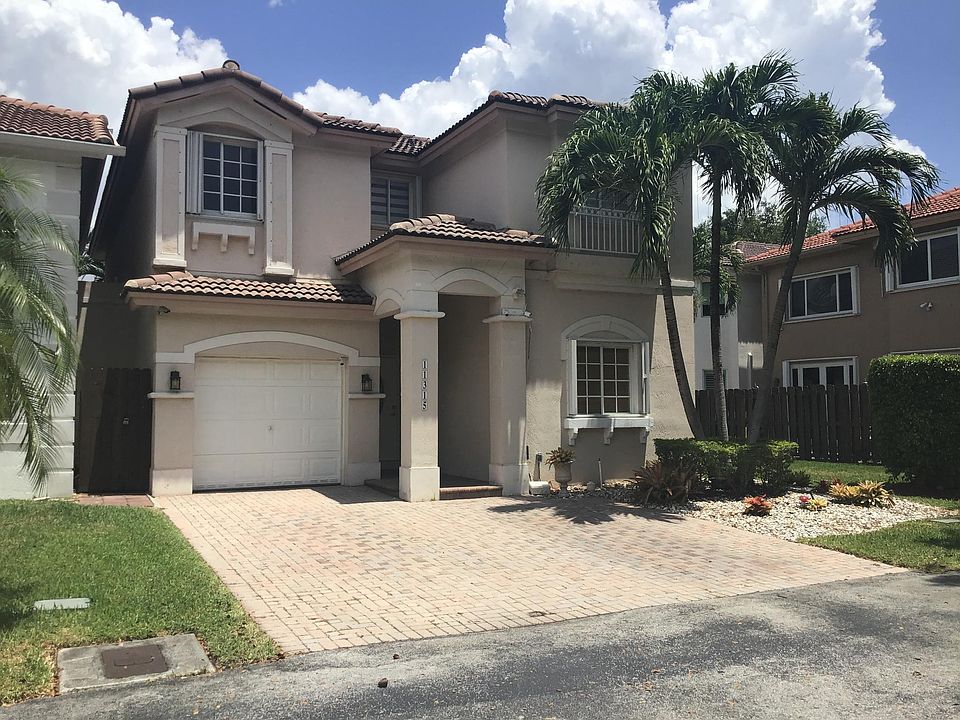 1st image of 11315 NW 72nd Ln
