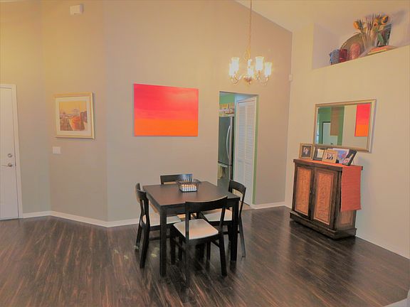 2nd image of 914 River Wind Ave