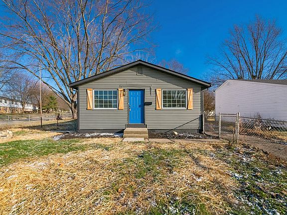 2nd image of 6082 Royal Oak Dr
