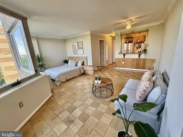 2800 Wisconsin Ave NW APT 601, Washington, DC 20007