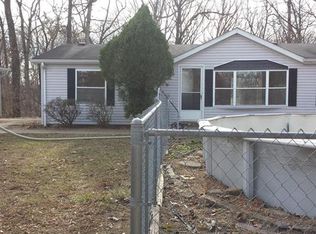 10300 Remington Ln, Carlinville, IL 62626