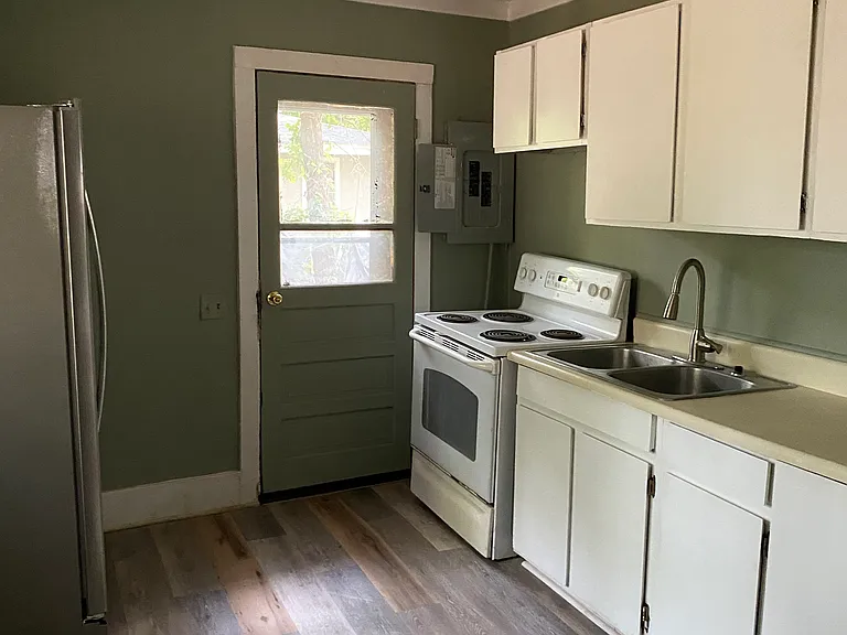 5355 Thistledown Dr — Photo 11