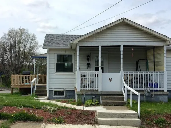 98 4th Ave, Freedom, PA 15042