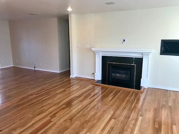 3rd image of 12248 11th Ave NW