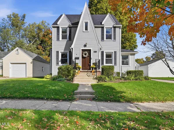 5818 Garden Park Dr, Sylvania, OH 43560
