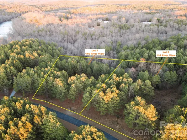 114 River View Dr, Mooresboro, NC 28114