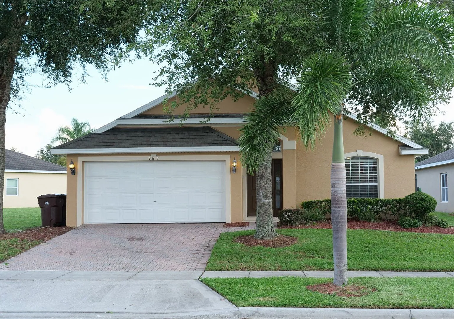 4 Bedroom Pool Home Available Now! — Photo 1