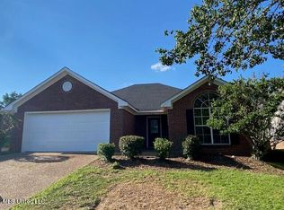 1032 Craig Cir, Ridgeland, MS 39157