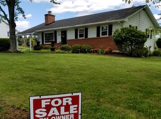 6569 Fernwood Dr, Coopersburg, PA 18036