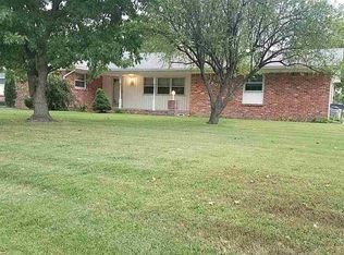 380 S Parkridge St, Wichita, KS 67209