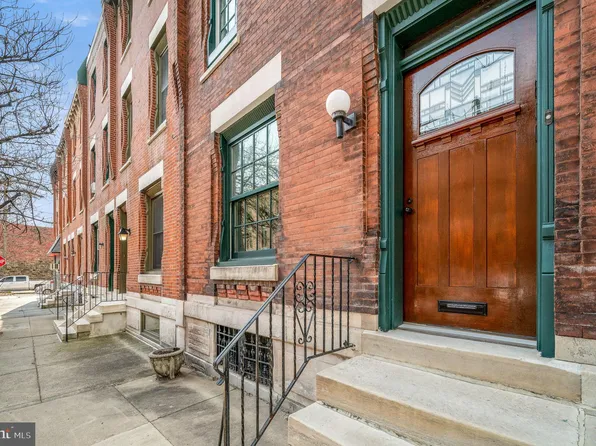 810 N 21st St, Philadelphia, PA 19130