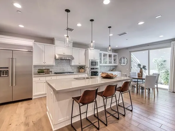 122 Hollow Tree, Irvine, CA 92618