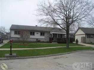 27229 Frieda Ct, Taylor, MI 48180