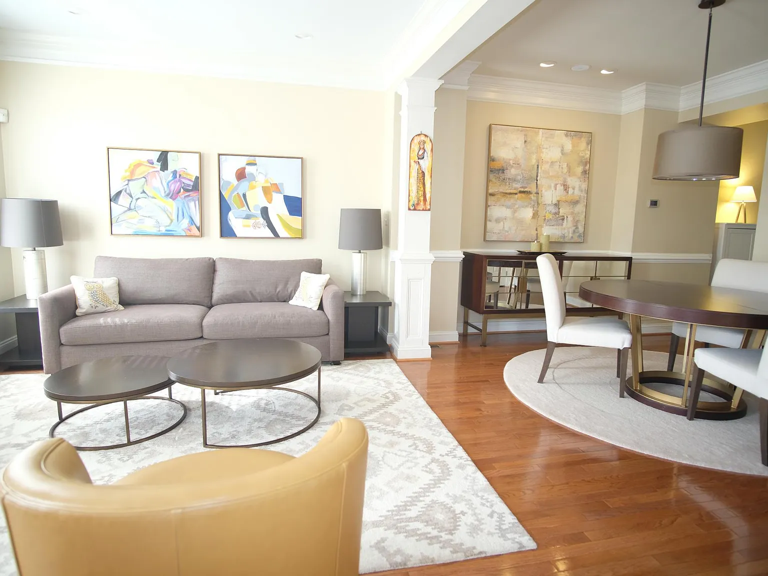 3 bed, 2.5 bath, 2320 sqft, $4,950 — Photo 4
