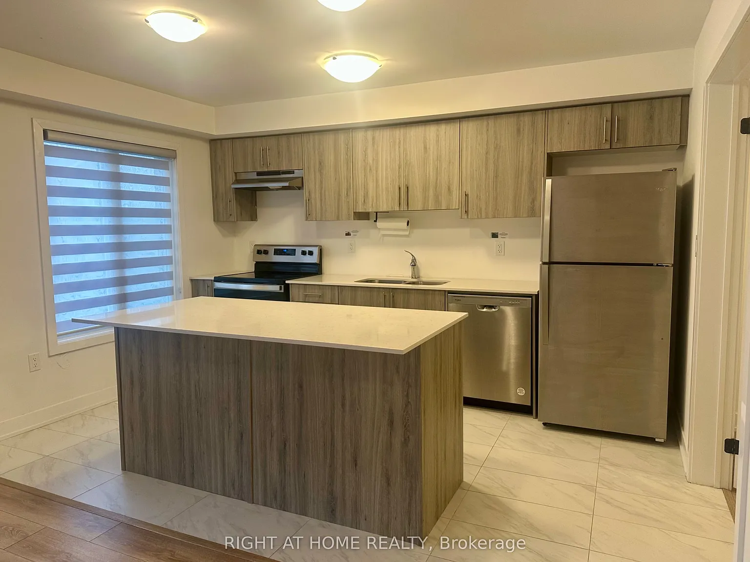 3 bed, $2,350 — Photo 3