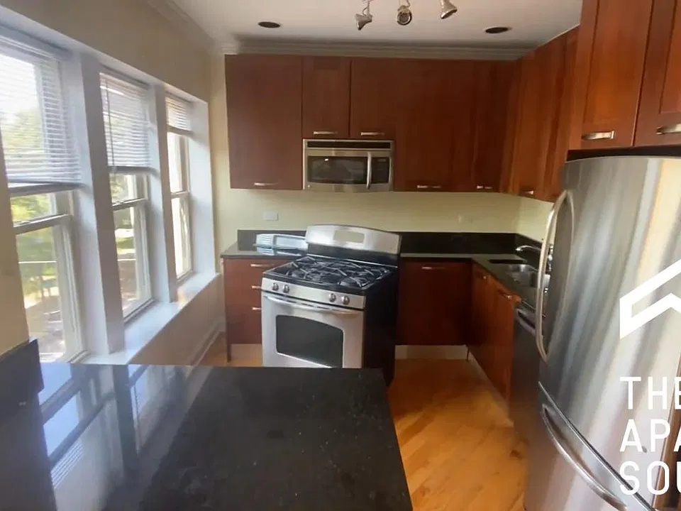 2250 W Morse Ave #2