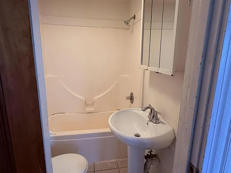 823 West Ave S — Photo 6