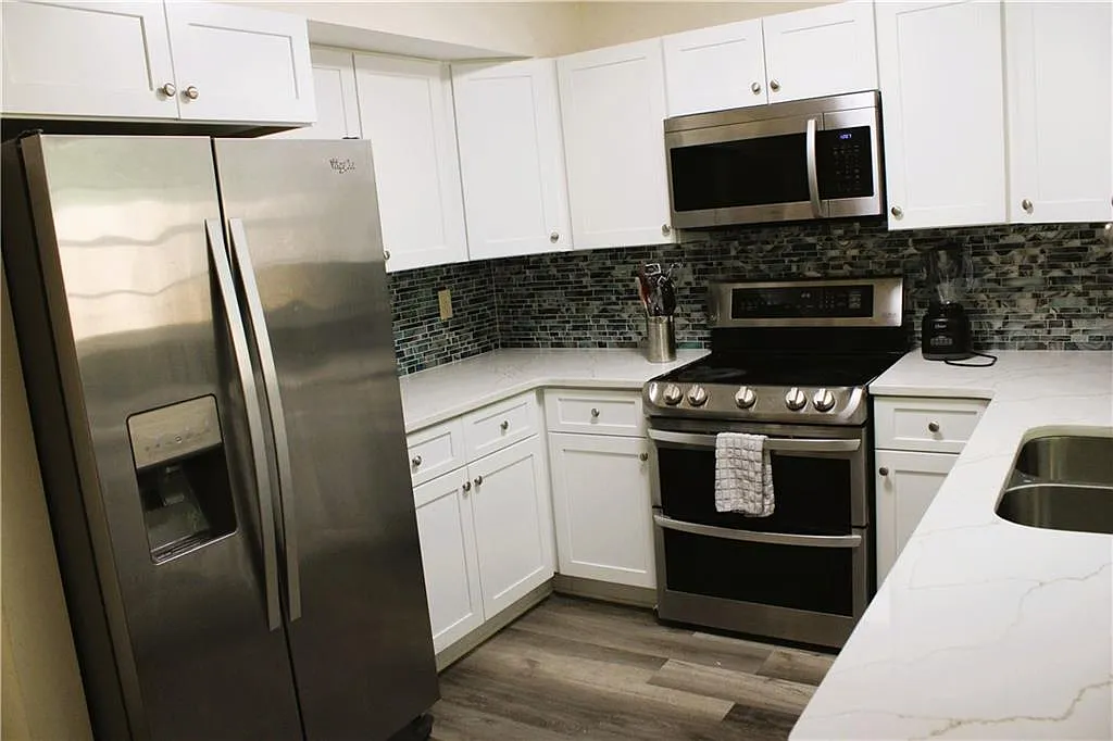 Building Photo - 1235 Sweet Pine Dr