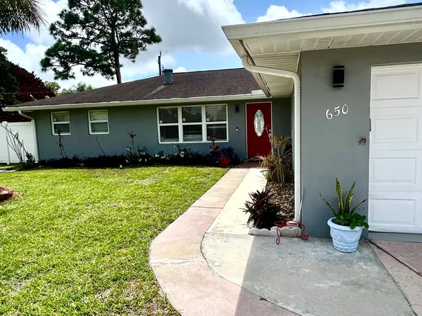 650 SW Todd Avenue, Port St Lucie, FL 34983
