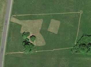 98 Pearl St, Grand Isle, VT 05458