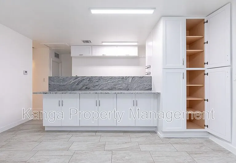 5918 Pierce St — Photo 8