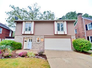660 Western Ave, Glen Ellyn, IL